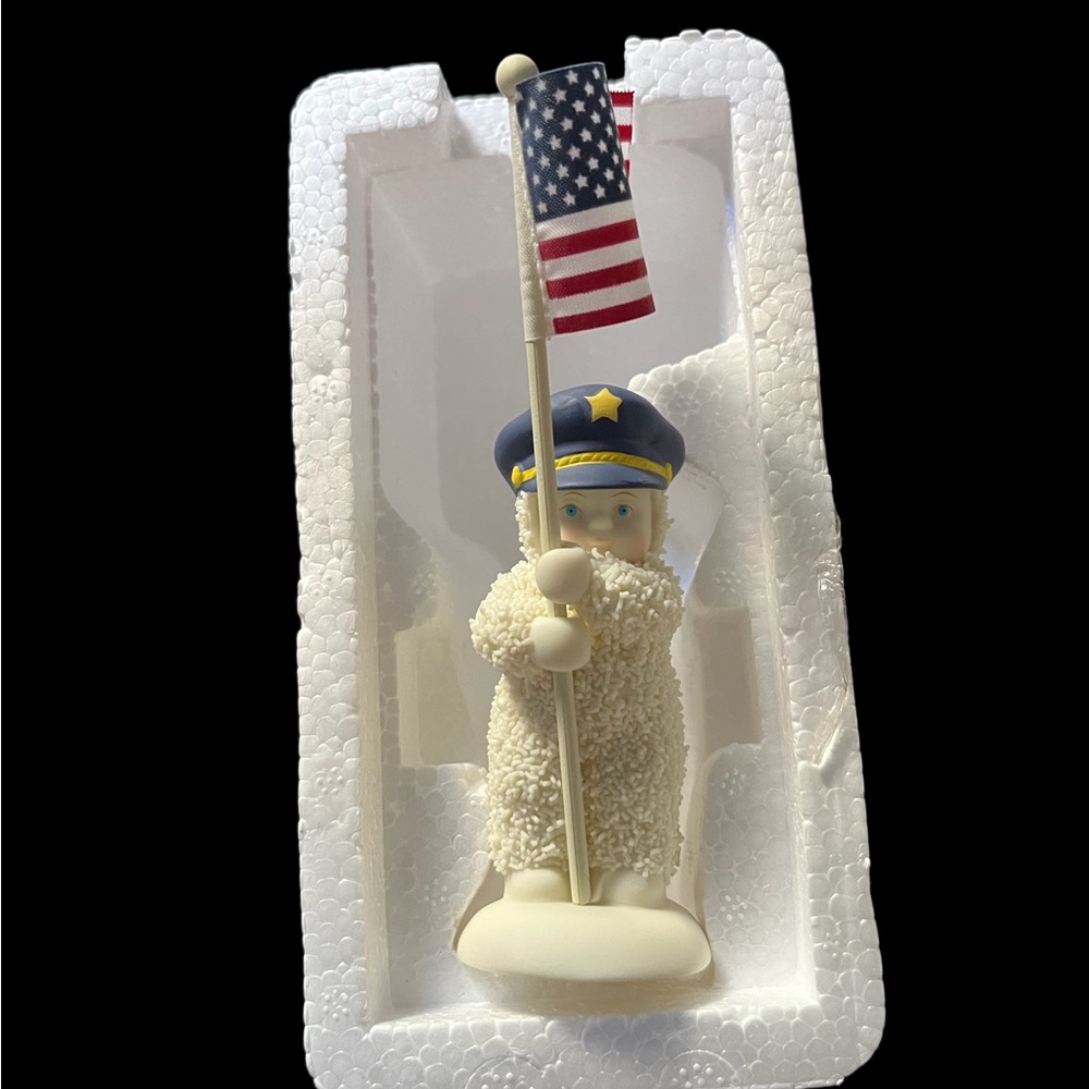 Snowbabies “To protect you” Artist Kristi Jensen Pierro like new condition 4.5” - Picture 2 of 4